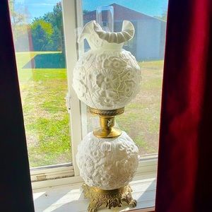 Fenton 3-Way “Gone With The Wind” Milk Glass Poppy Lamp